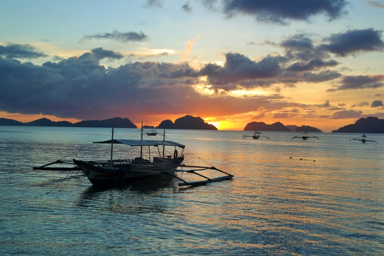 Sunset over limestone karsts in El Nido, Palawan